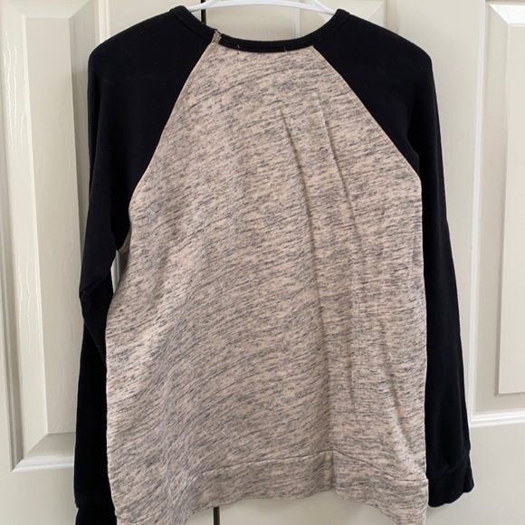 obey crewneck - Picture 2 of 4